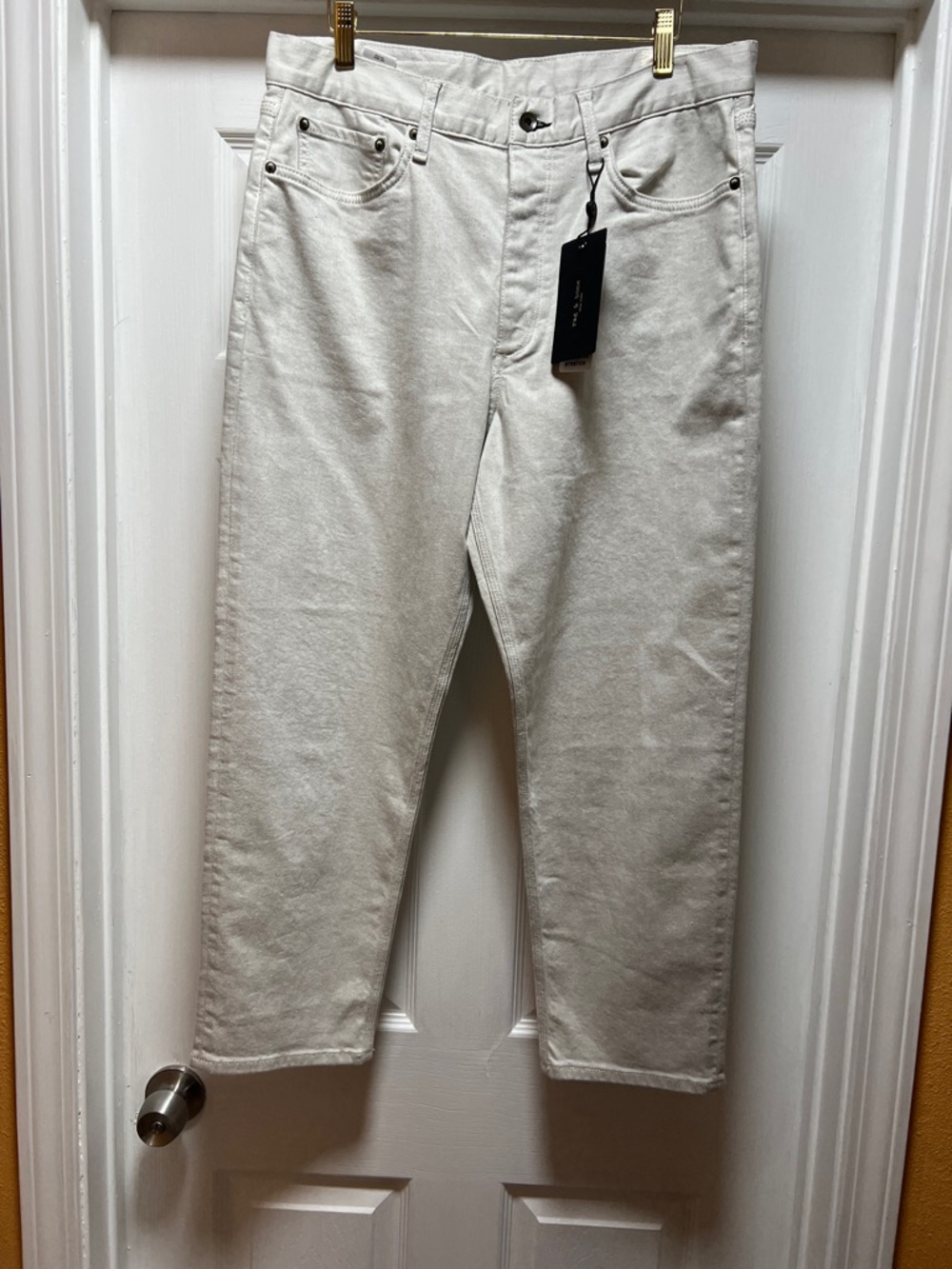 Rag & Bone Off-White Straight-Leg Cropped Jeans - Size 33 - NWT